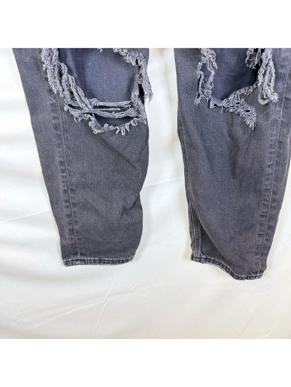 American Eagle Mom Jeans Black/Gray Denim Jeans Cotton Distressed Size 4 Reg